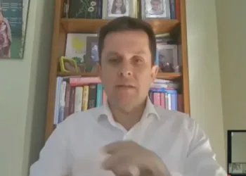 Alimehmeti gati për Tiranën: Do të jetë vendim i kryetarit