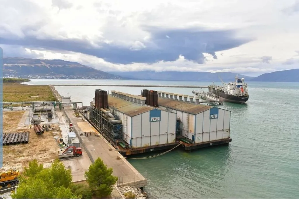 “Tigrat” e Vlorës prodhuan vetëm 1% të energjisë neto, por marrin miliona euro qira