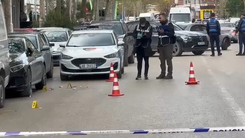 Detaje nga vrasja në Vlorë, 63-vjeçarit i ishte djegur edhe makina