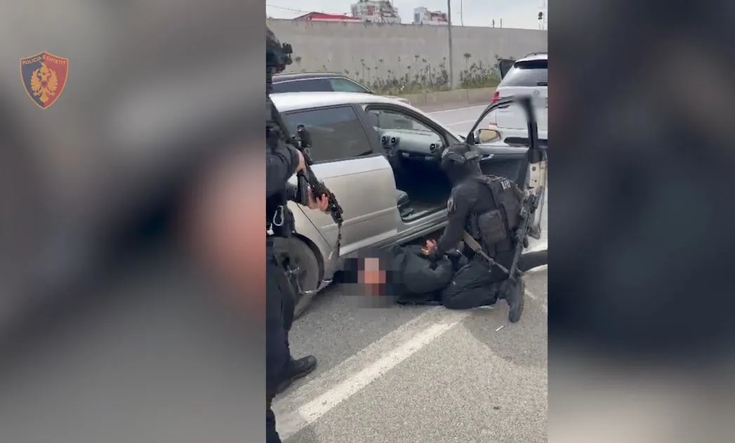 Tentoi të vriste një të ri/ Policia shtrin përtokë 32-vjeçarin në Fresk dhe i vë prangat (EMRI+VIDEO)
