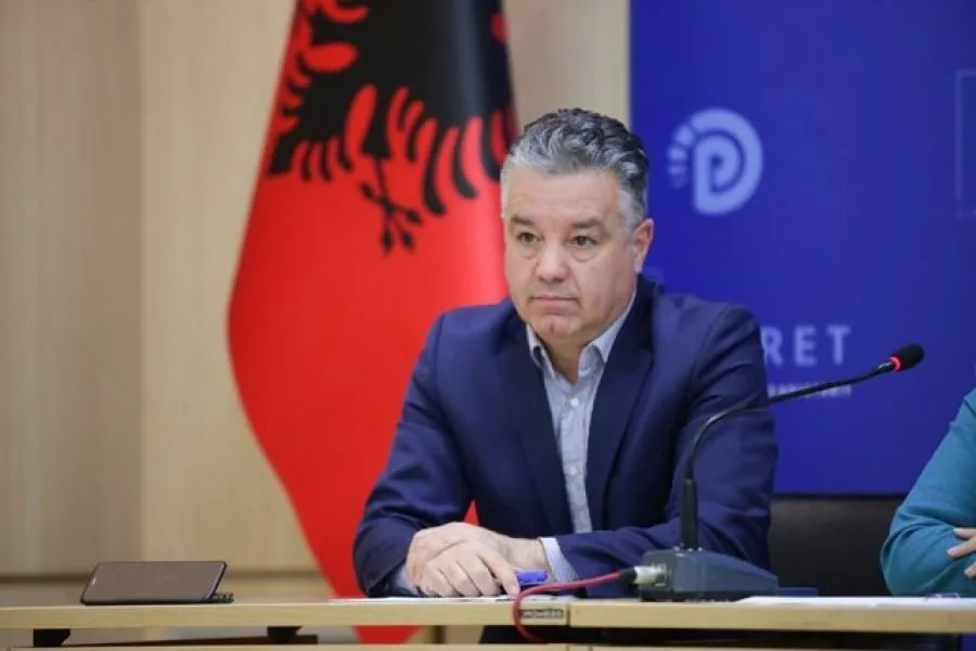 PD prezanton projektligjin për uljen e taksave të hidrokarbureve, Bozdo: Shqipëria nuk zotëron naftë rezervë