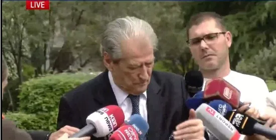 “Zjarri ishte paralajmëruar”/ Berisha akuza të forta: “Arlis”, kompania e Ramës dhe Veliajt