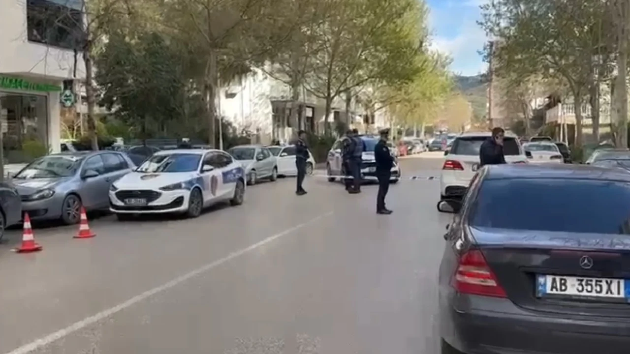 Vrasje në Vlorë/ 63-vjeçari goditet për vdekje gjatë sherrit (EMRI)
