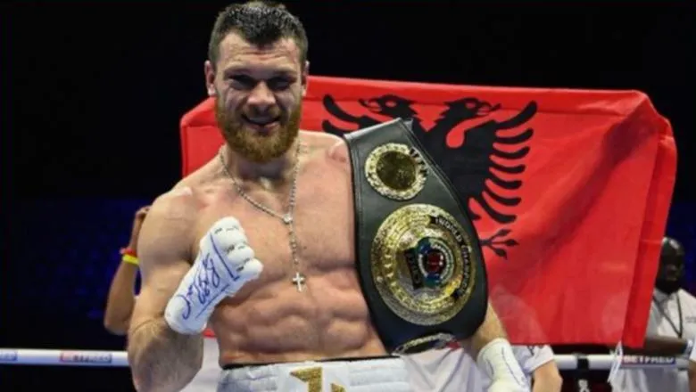 Boksieri shqiptar Jurgen Uldedaj nuk gabon në Londër, triumfon përballë nigerianit Nnamdi