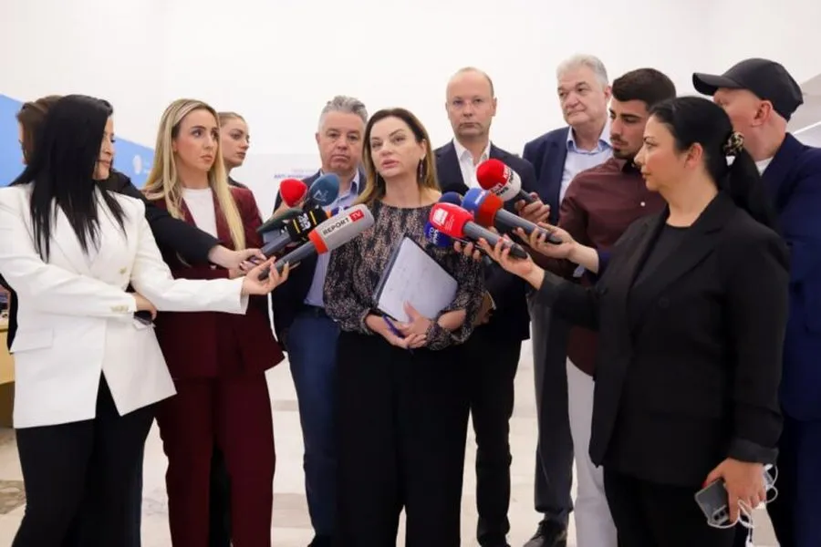 Referendumi në PD, Vokshi: 11,906 votues deri në orën 11
