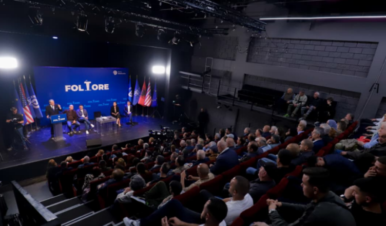 Berisha në takim me demokratët: Protestat do të vazhdojnë deri në rrëzimin e qeverisë!