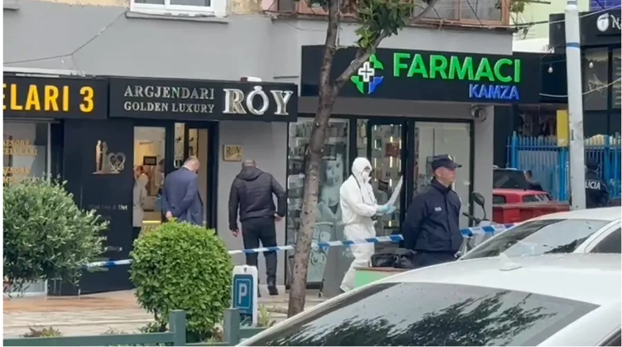 Grabitja me armë në një argjendari në Kamëz, shoqërohen disa persona
