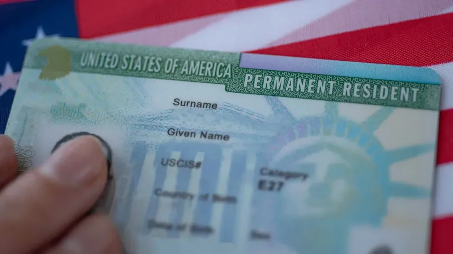 SHBA shtrëngon rregullat për emigrantët, kush aplikon për “Green Card” duhet të kthehet në vendin e origjinës