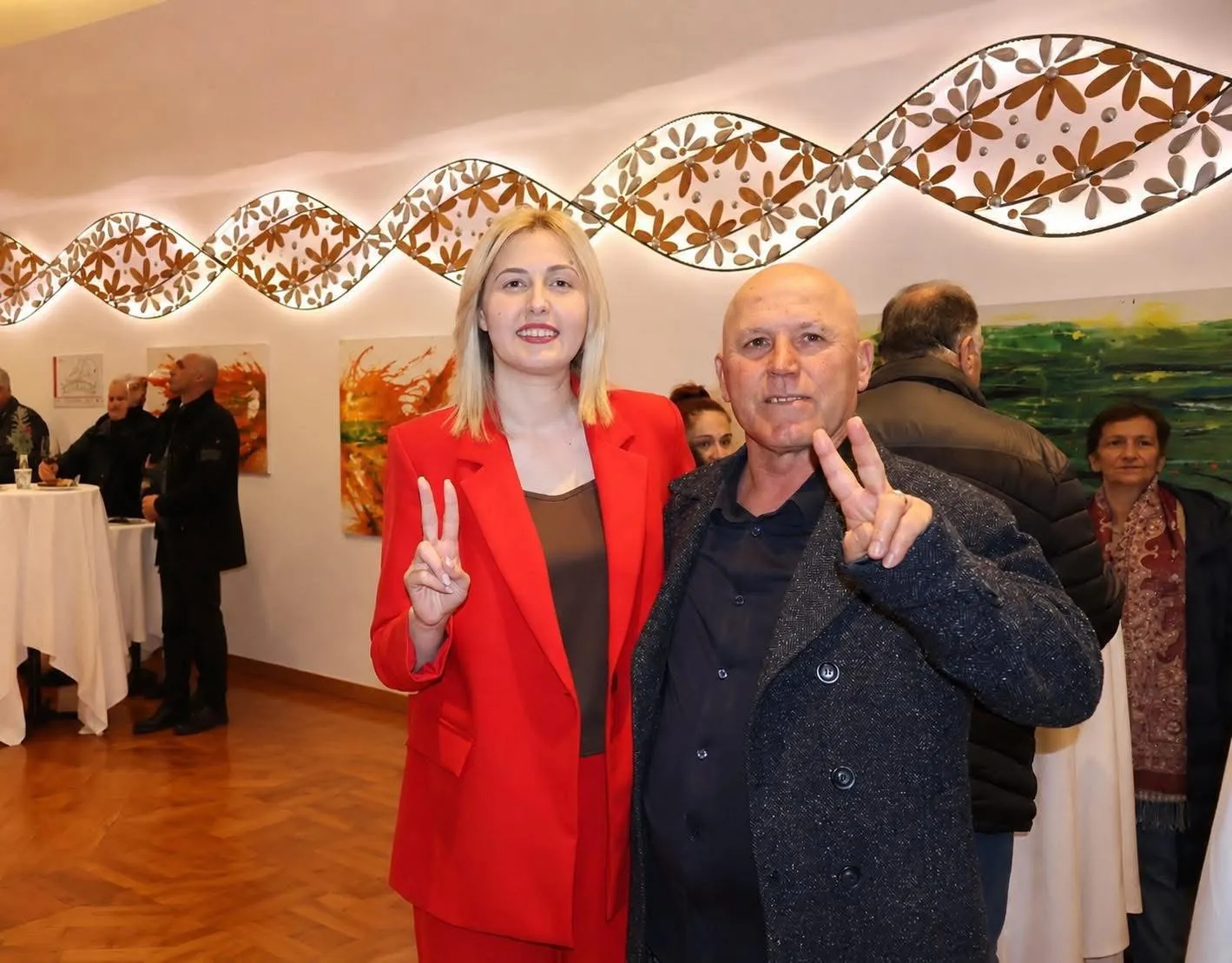 U ekzekutua në lokalin e tij në Sarandë, Rexhep Ismaili pjesë e strukturave të PD! Ina Zhupa: Autorët të vihen para drejtësisë
