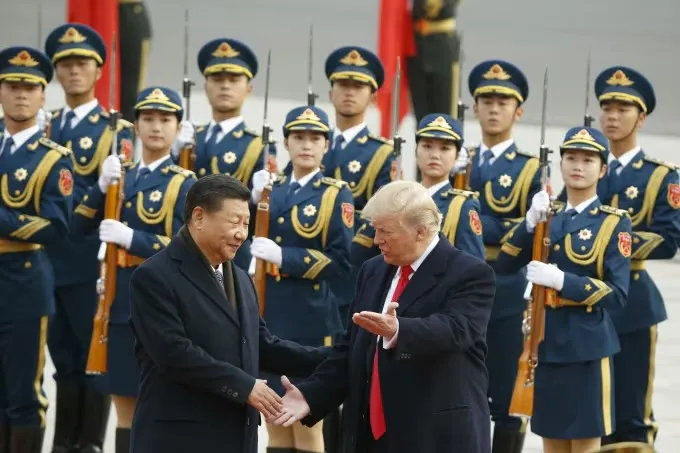 Rivalët Donald Trump dhe Xi Jinping përgatiten për t’u përballur në Pekin