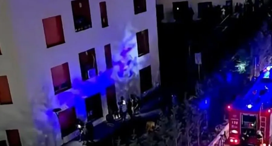 Panik në kompleksin “Kadiu” në Ali Dem! Përfshihet nga flakët një nga pallatet, evakuohen banorët