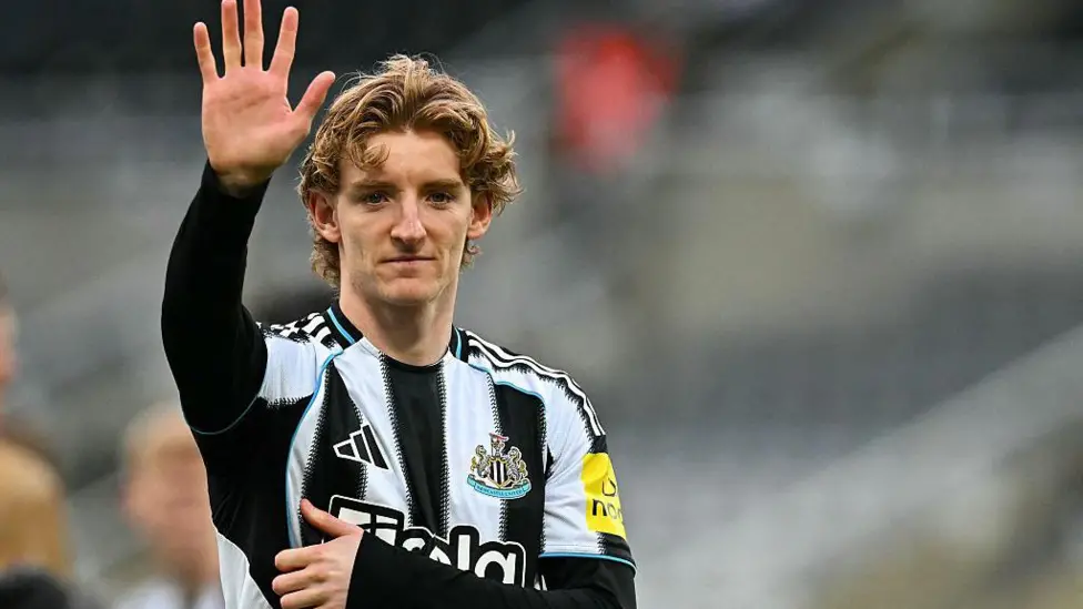 Barca arrin marrëveshje mbi 80 milion euro për Gordon