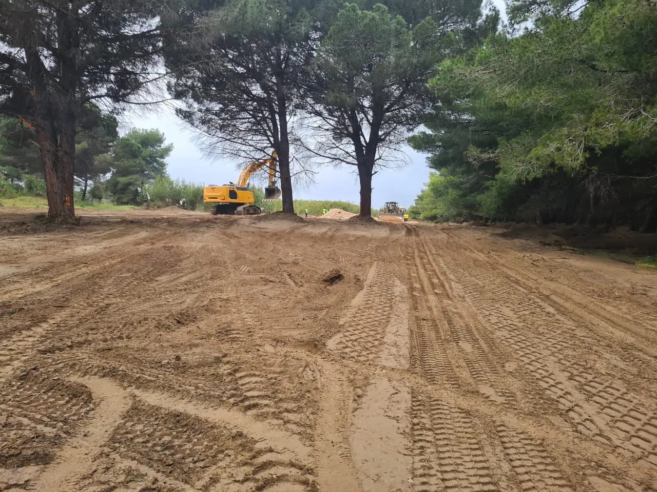 Resorti luksoz i Zvërnecit nis punën mes kontestimeve dhe alarmit mjedisor