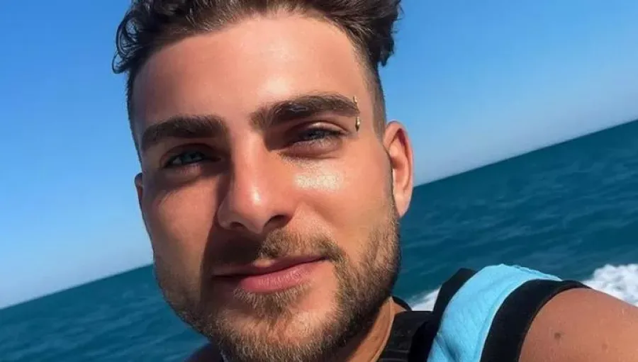 Mega-operacioni mes Italisë dhe Shqipërisë,  kush ishte parukieri që u gjet i djegur