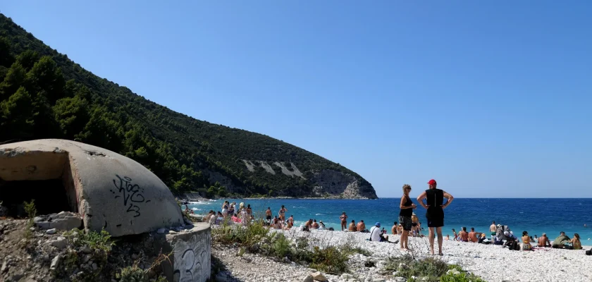 Jo vetëm Zvërneci: Çfarë fshihet vërtet pas resortit të Kushner në Sazan