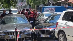 Ndjekje si në filma në Durrës, i shpalluri në kërkim “merr makinat para” dhe i ikën policisë