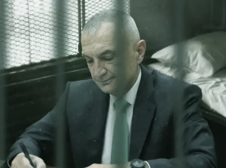 Pas “divorcit” me Kujtim Cakranin, zbulohet emri i avokatit që takoi në qeli Ilir Metën