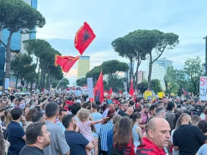 Protesta dhe 35-vjetori i PS, Policia publikon planin e masave: Ja rrugët që do të bllokohen