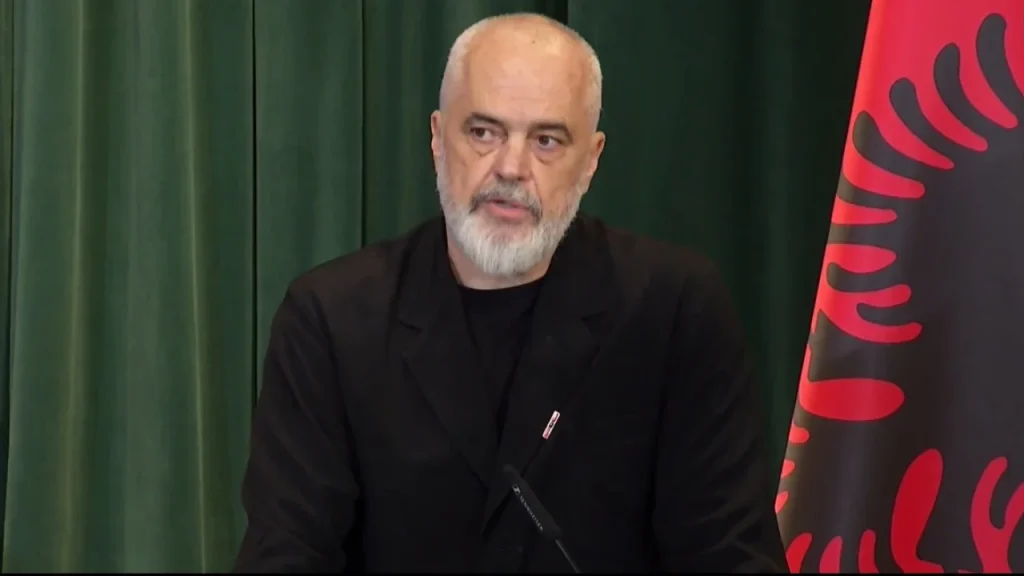 Protestat për Zvërnecin/ Rama ankohet në CNN: Shqipëria është nën sulm hybrid nga konkurenca