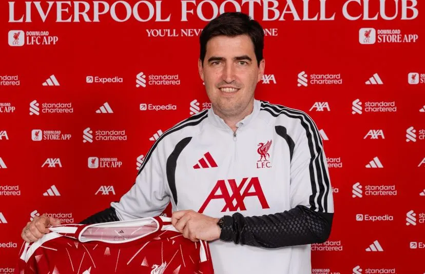 Liverpool zyrtarizon trajnerin e ri