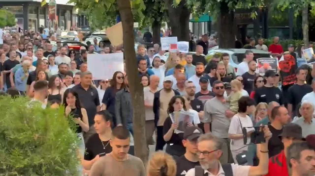 Jo vetëm në Tiranë, protesta edhe në Durrës, Vlorë, Korçë dhe Elbasan