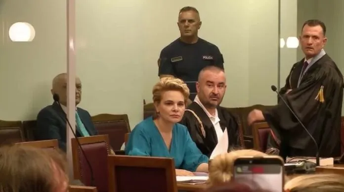 Dreka e gabuar që “divorcoi” Ilir Metën me avokatin Kujtim Cakrani (Pamjet)
