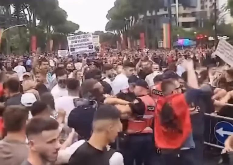 Tensione nga protesta e Zvërnecit