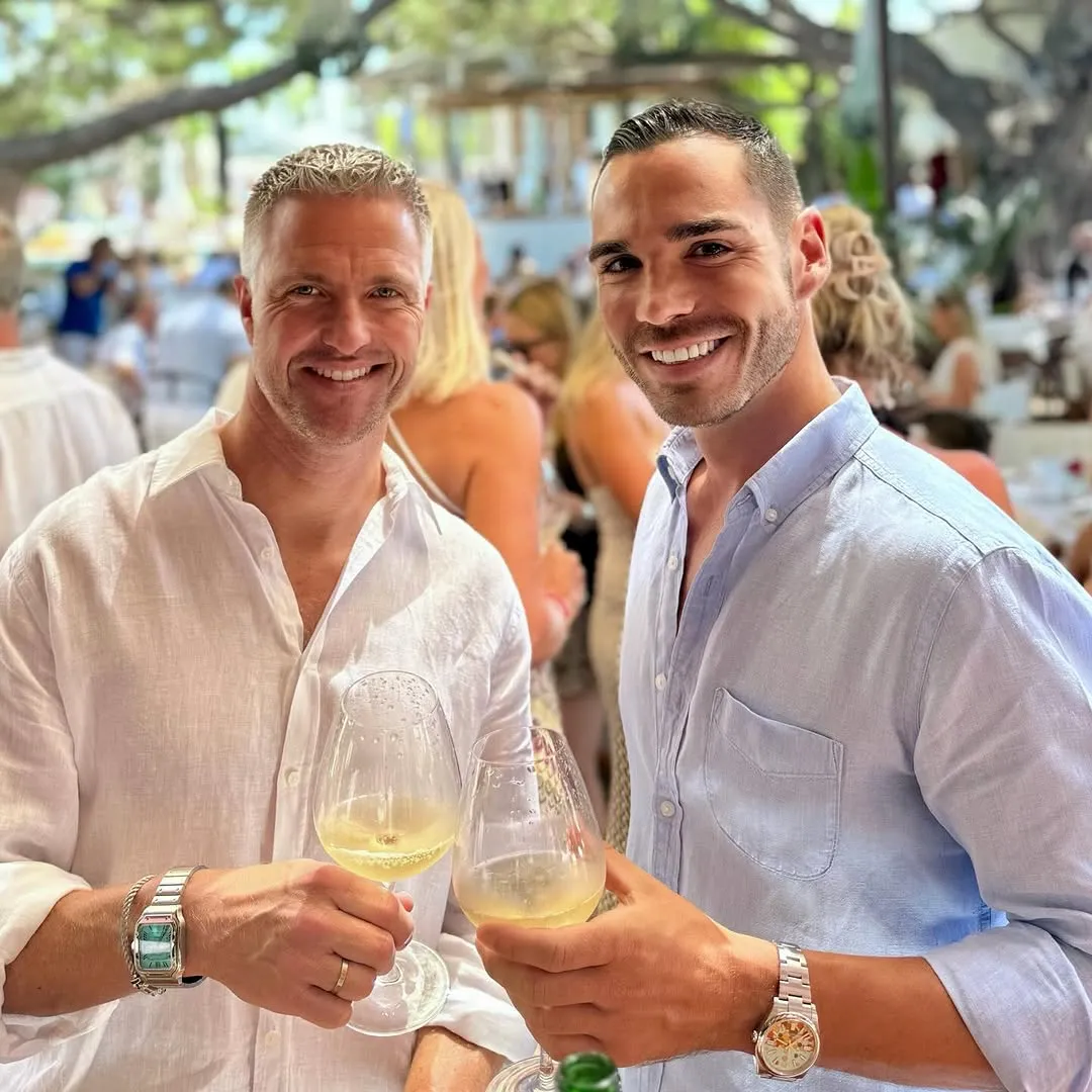 Ish-piloti i Formula 1, Schumacher martohet me partnerin e tij 19 muaj pasi doli hapur si h*moseksual