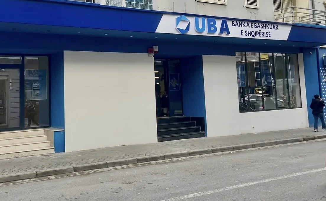 Zbrazën llogaritë bankare të klientëve, arrestohen drejtori i UBA Bank dhe zëvendësi i tij! Si funksionoi skema