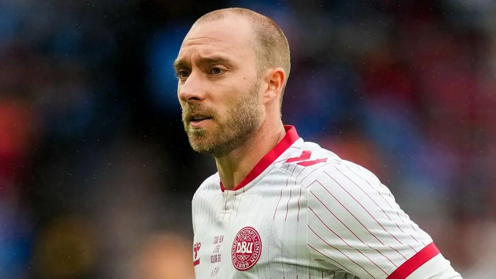 U rrëzua në fushë gjatë ndeshjes, si është gjendja e Eriksen