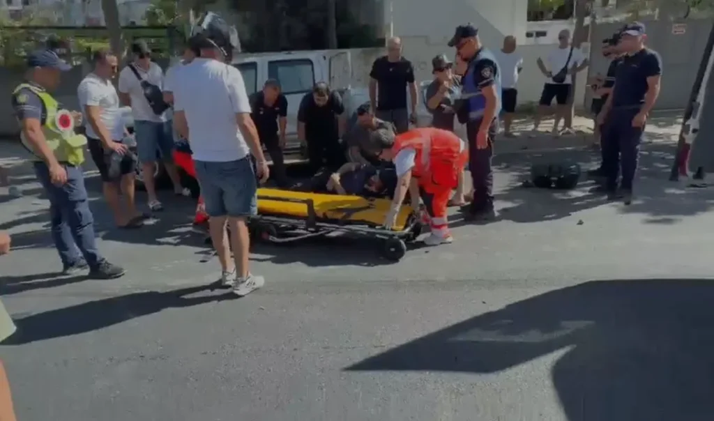 Aksident në Vlorë, plagoset drejtuesi i motorit