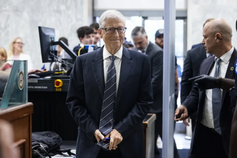Bill Gates dëshmon para Kongresit për lidhjet me Jeffrey Epstein