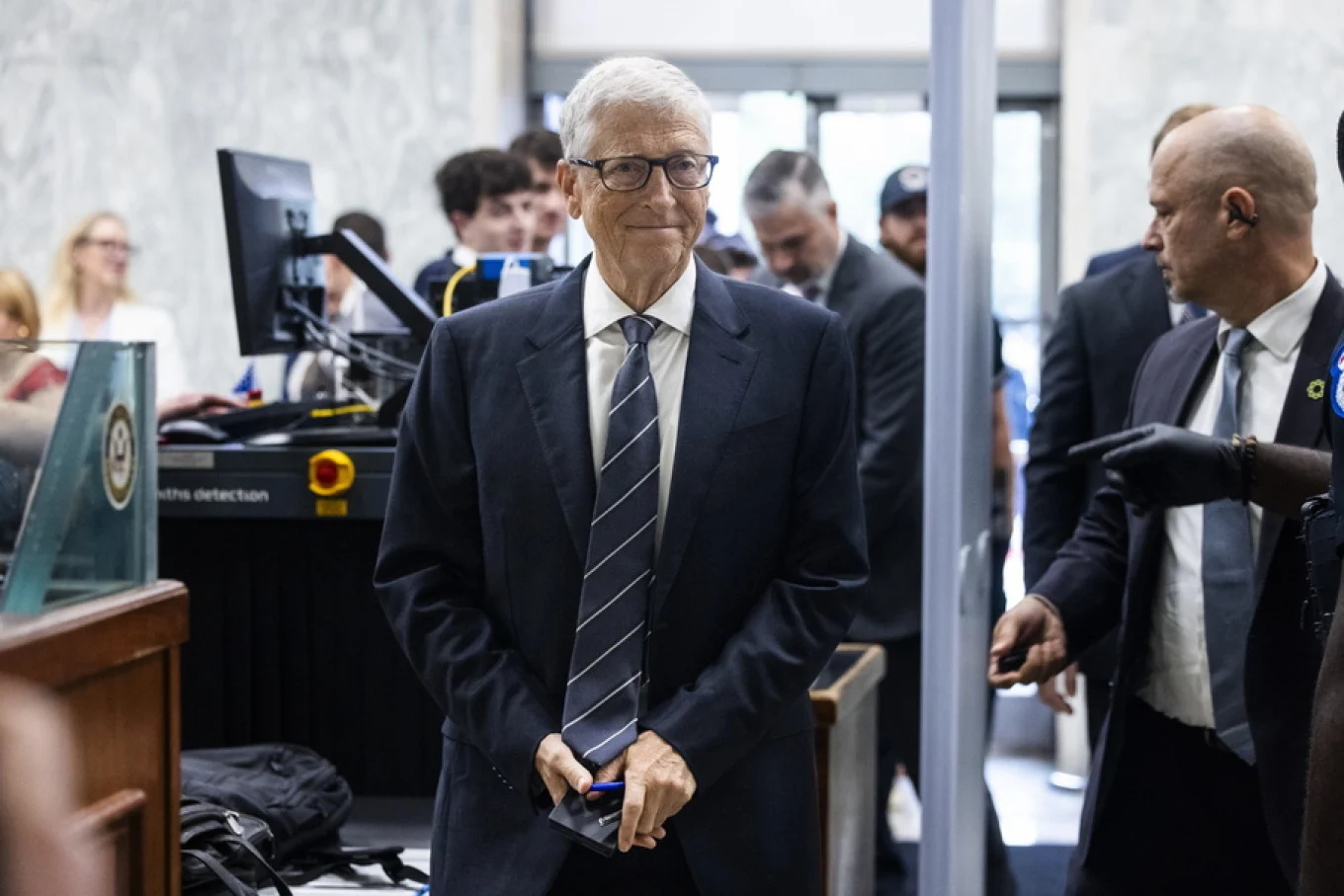 Bill Gates dëshmon para Kongresit për lidhjet me Jeffrey Epstein