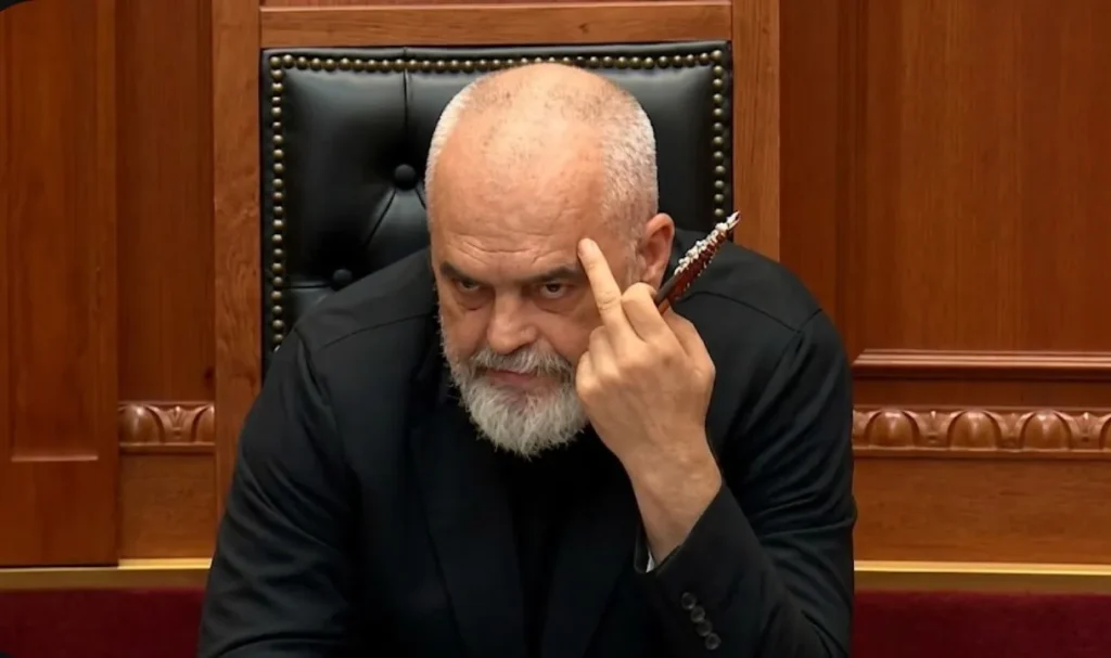 Gishti i mesit që Rama u tregon shqiptarëve, pasqyra e realitetit tonë politik