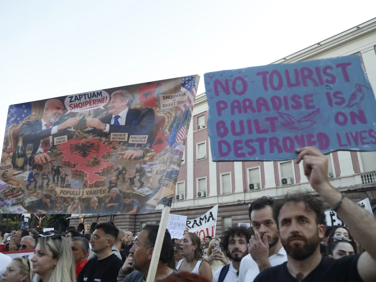 Protestat kundër resortit në Zvërnec bëjnë jehonë në mediat prestigjioze ndërkombëtare