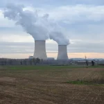 I nxehti ekstrem detyron Francën të mbyllë një reaktor bërthamor