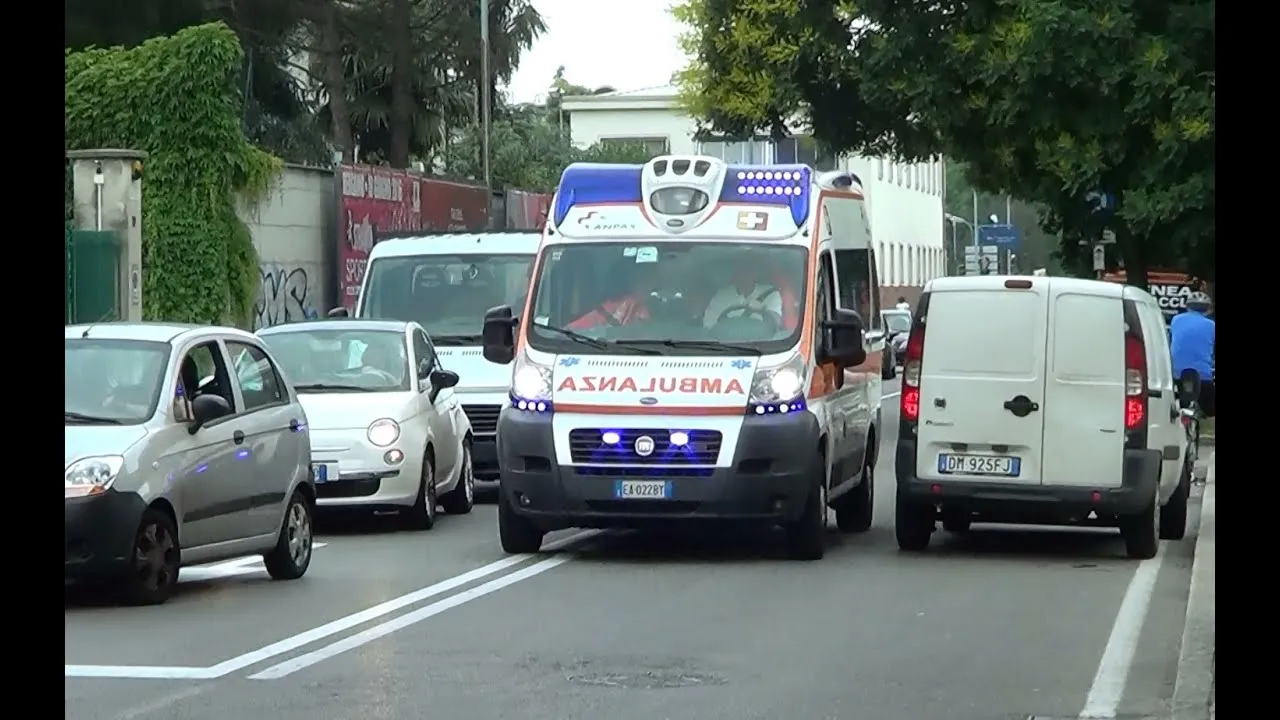 Shqiptari humb jetën në Itali, u gjet i pajetë brenda kamionit