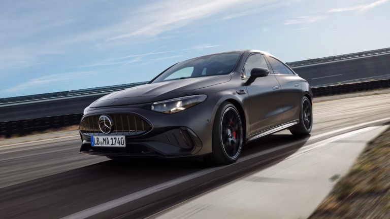 Mercedes-AMG prezanton “bishën” elektrike: CLA45 me 670 kuaj fuqi