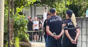 FOTO/ Ky është çifti i bashkëshortëve që u vranë nga ish-dhëndri! 51-vjeçarja ishte mësuese