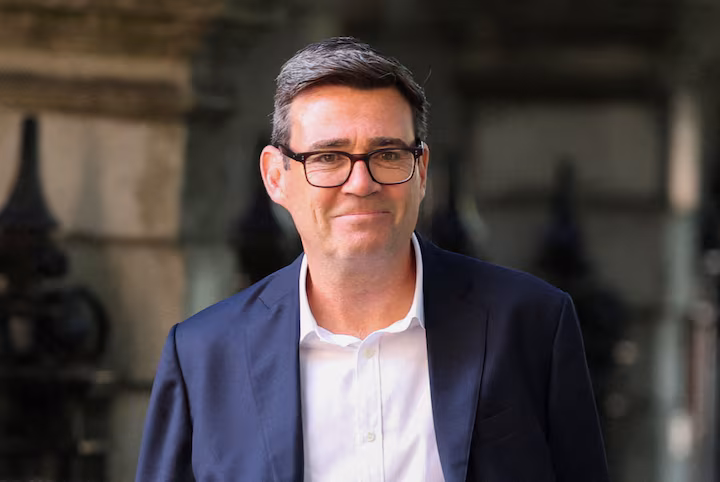 Andy Burnham në “rrugën” drejt Kryeministrisë, zgjidhet sot kreu i Partisë Laburiste në Britani