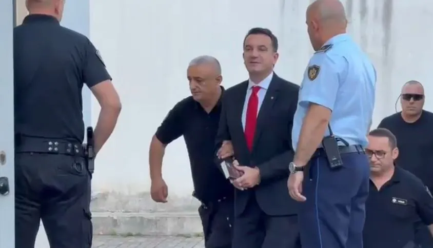 Gjykata rrëzon padinë e Veliajt ndaj prokurorit Dado