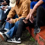 Alarm në Bruksel: Gati “fshesa” kundër rrjeteve sociale për të rinjtë