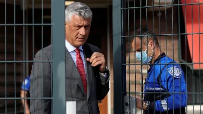 Hashim Thaçi kërkon lirinë në Hagë, ofron 50 mijë euro garanci