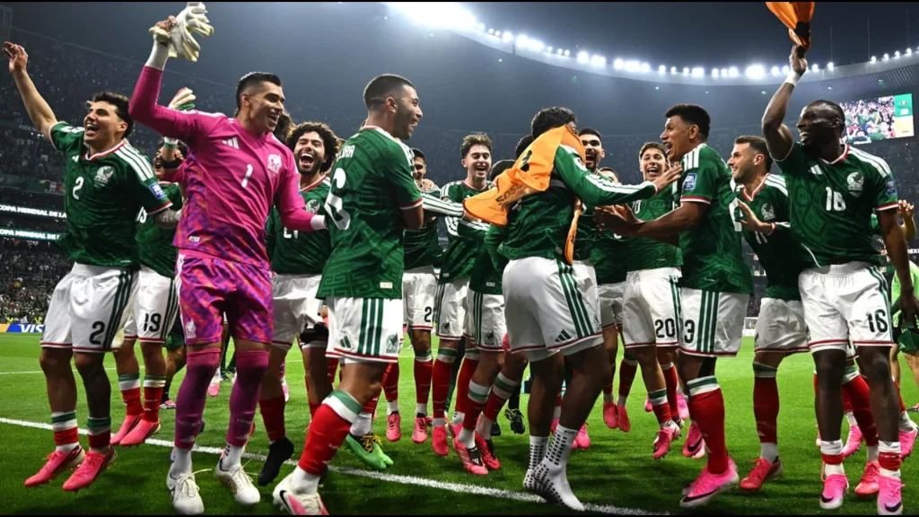 Meksika paralajmëron Anglinë, në fortesën Azteca nuk ka humbur asnjëherë