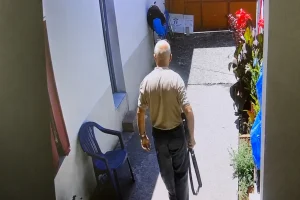Krimi në Shkodër, kamerat fiksojnë momentin kur 62-vjeçari del me armë për të vrarë gruan