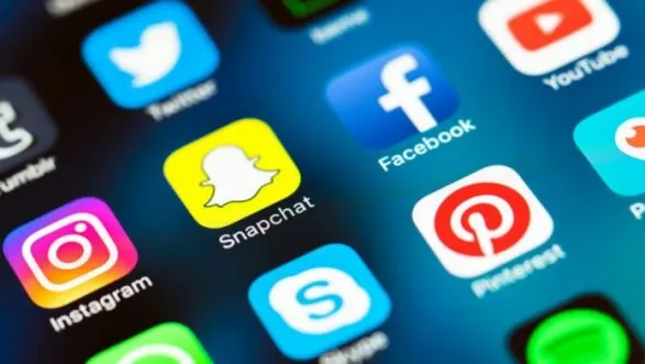 BE-ja, drejt ndalimit të rrjeteve sociale për fëmijët nën 13 vjeç