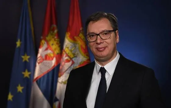 Vuçiç shpall zgjedhjet e parakohshme