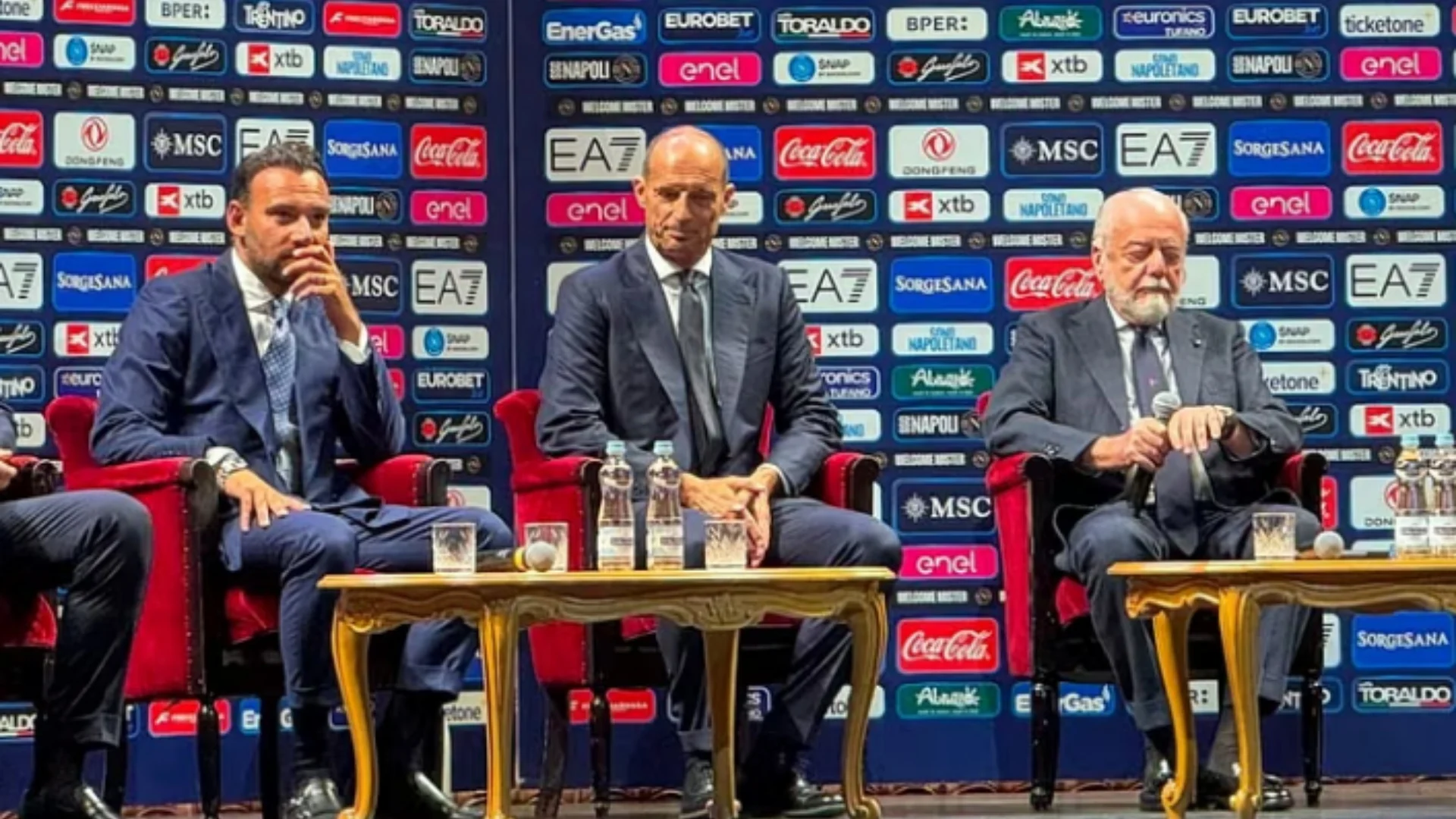 Allegri prezantohet te Napoli, mohon kontaktet me Kombëtaren e Italisë