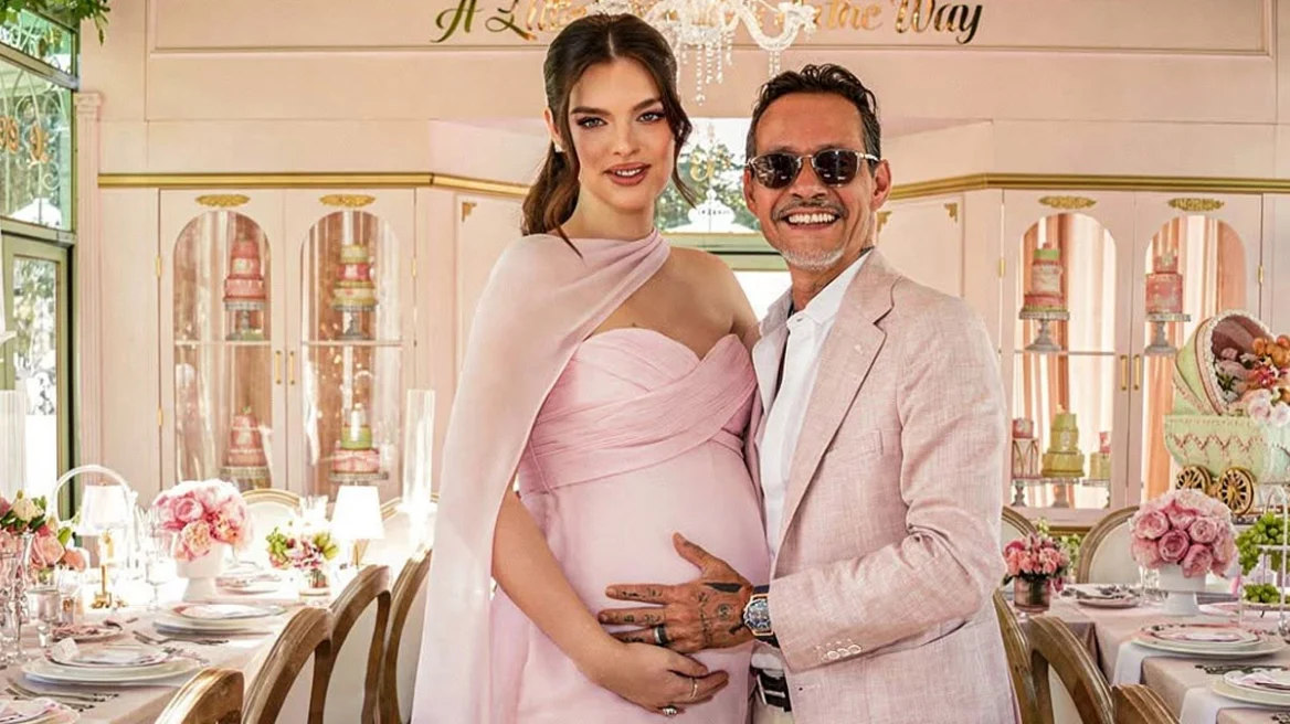 Marc Anthony bëhet baba për herë të 8-të! Modelja sjell në jetë vajzën