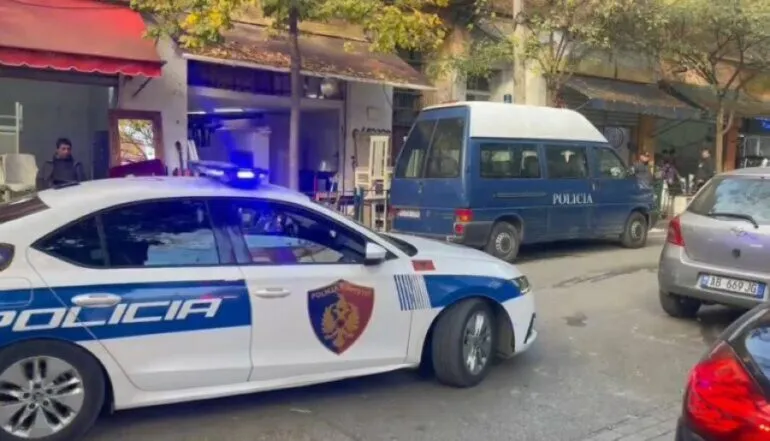 Vrasje brenda familjes në Shkodër, burri vret bashkëshorten